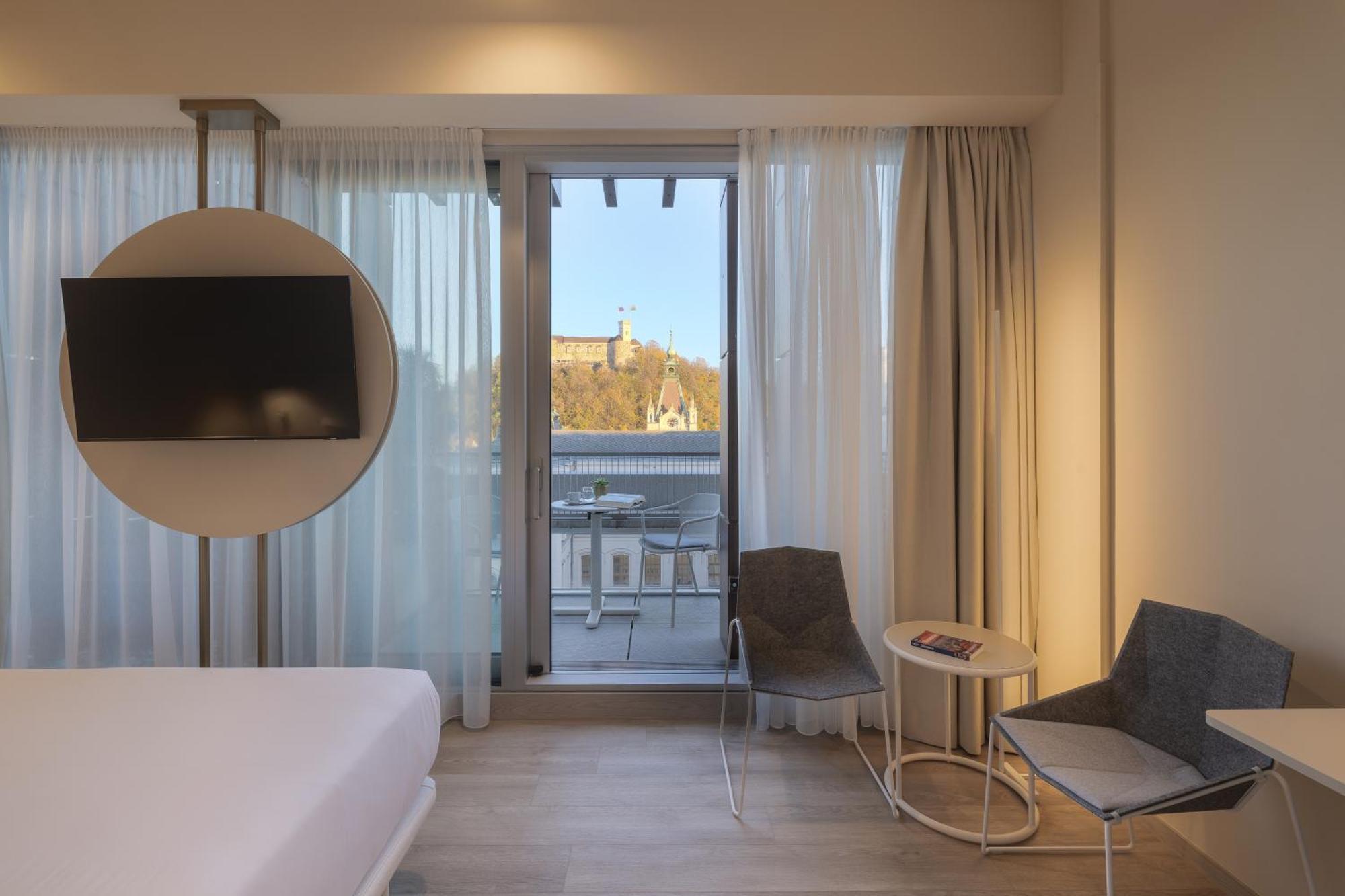 Occidental Hotel 4*